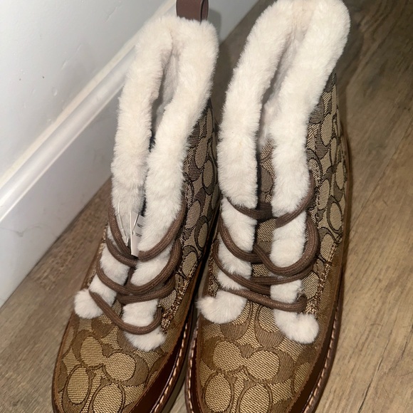 Coach Imani Boot In Signature Jacquard NWT - No Box Size 7 - Picture 4 of 8